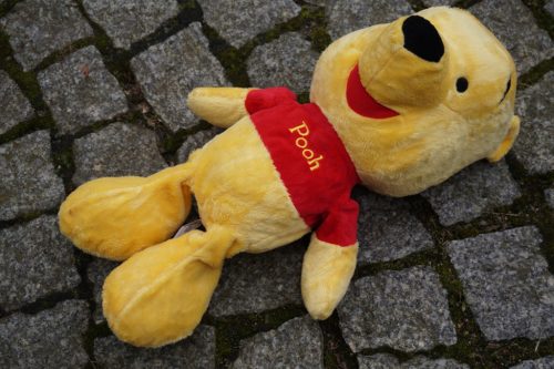  DISNEY WINNIE THE POOH MEGA BIG CUDDLE 50cm. URȘUL WINNIE THE POOH