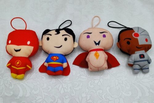  SUPER 4 mascote Superman, The Flash, Cyborg, Lulu